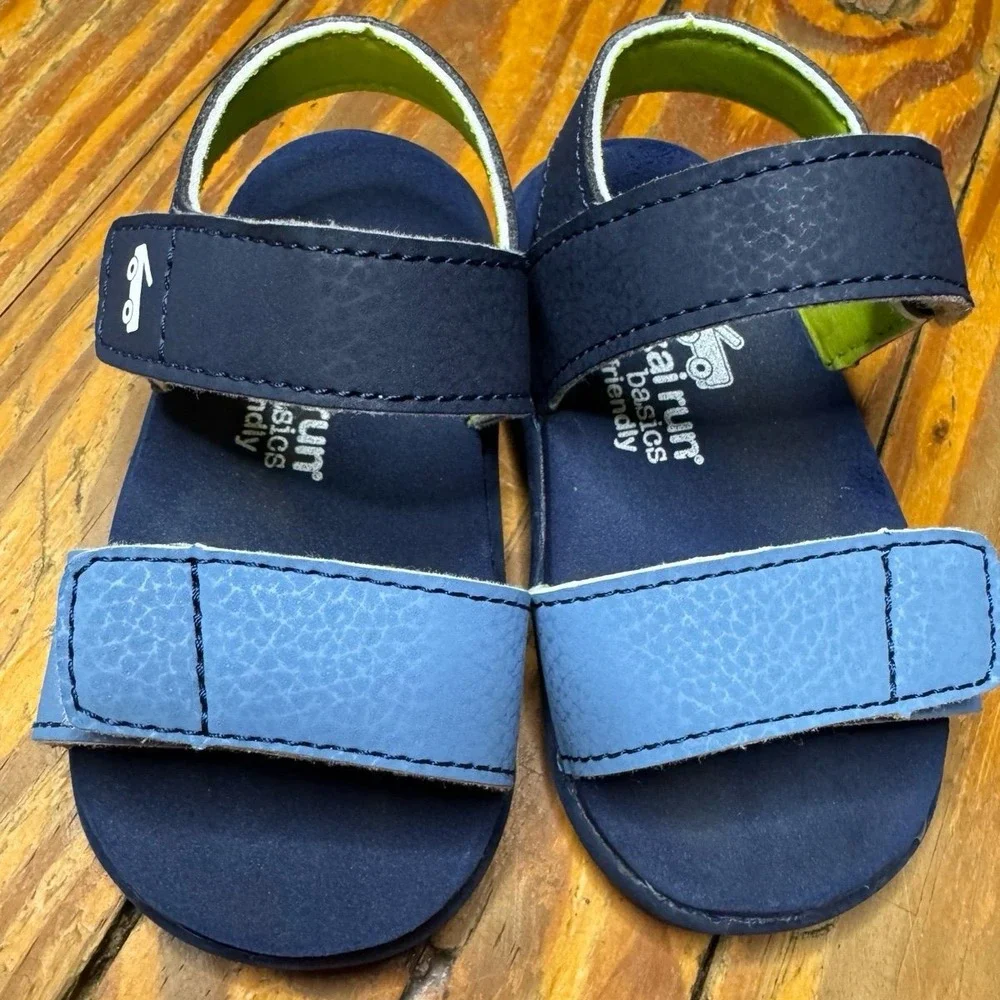 See Kai‎ Run Basic Water Sandals Size 5